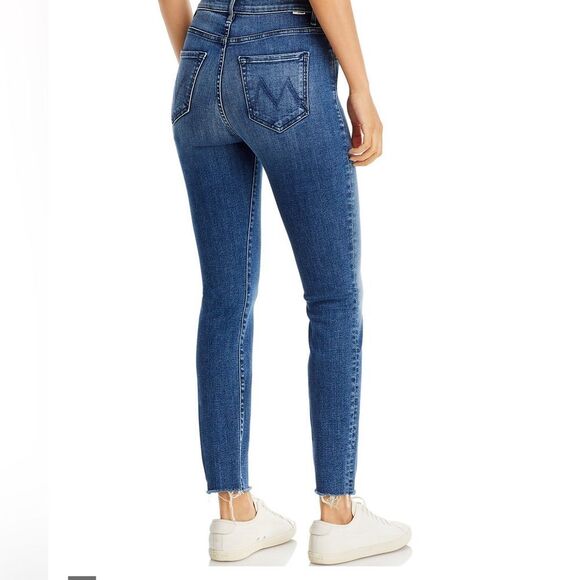 Mother Women's Jean The Stash Swooner in Dark Blue. EUC *SAMPLE* - Picture 2 of 12